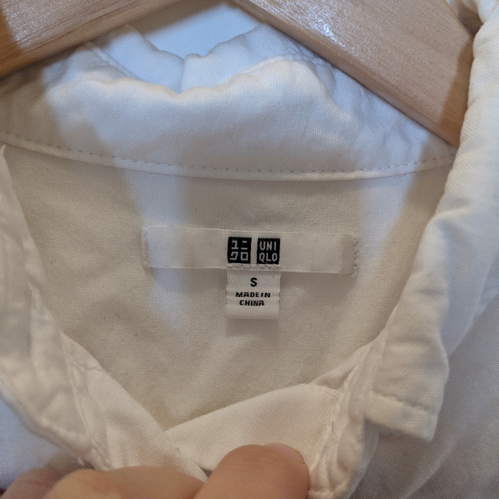 Uniqlo Button Down - Picture 3 of 3